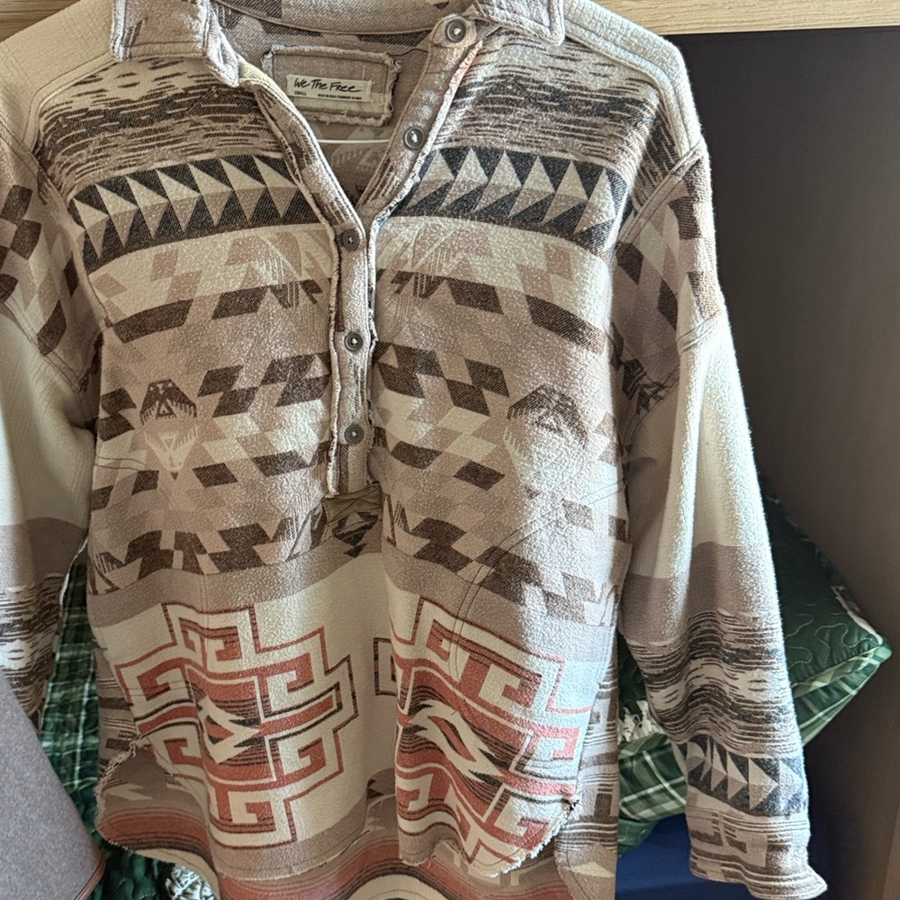 Arizona Sky Pullover
